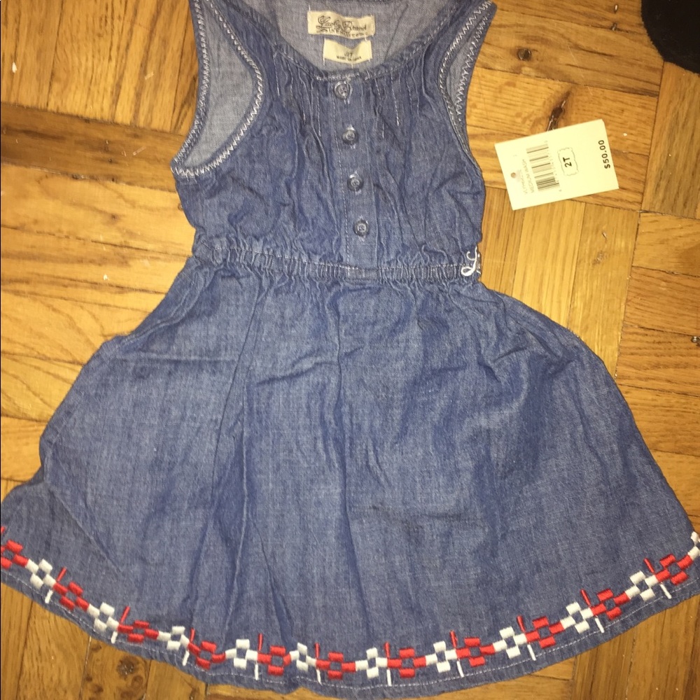 Super cute dress-perfect for summer and July 4th.